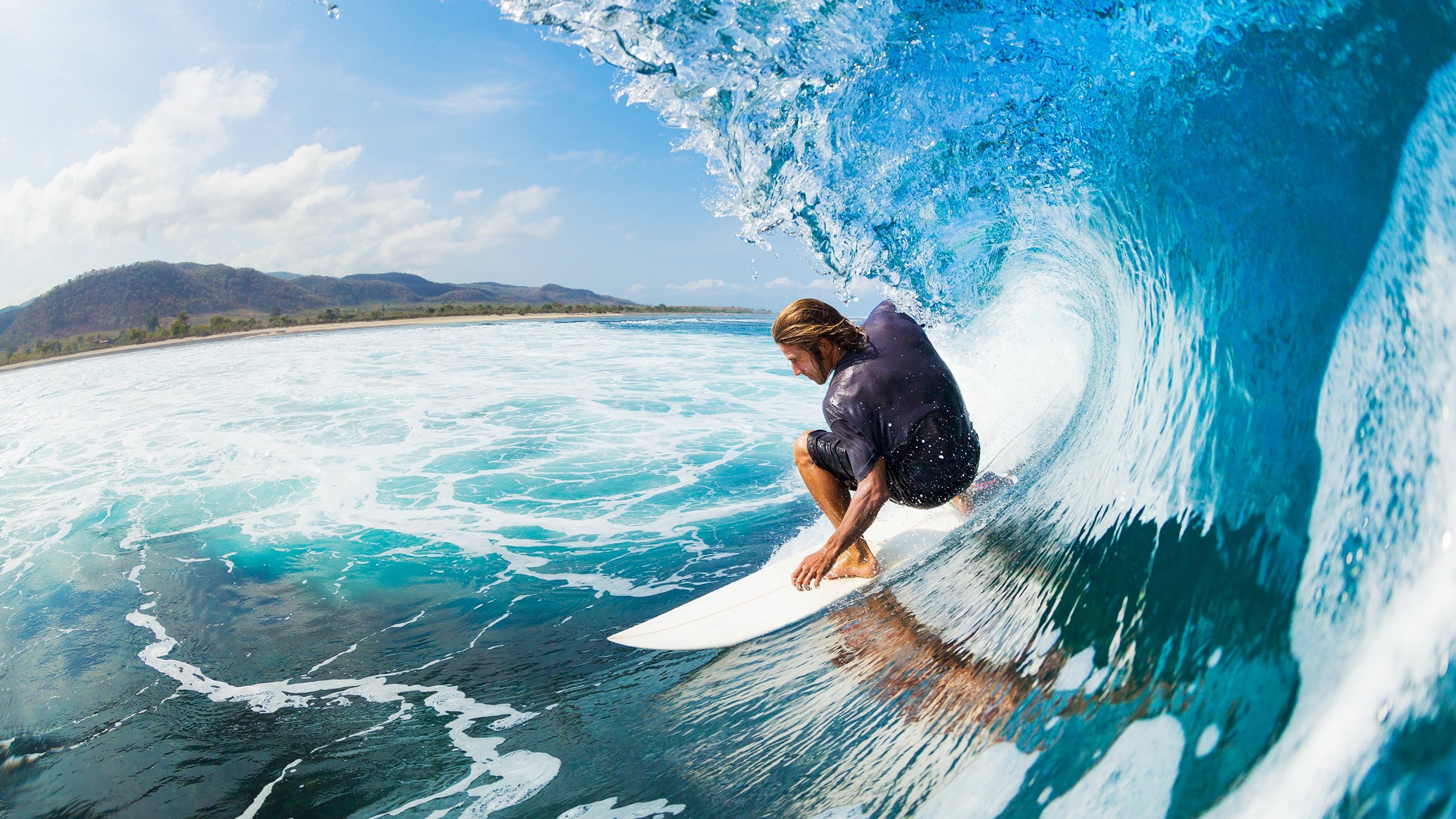 _虚拟竞技游艺馆：沉浸式运动新空间_，虚拟竞技场