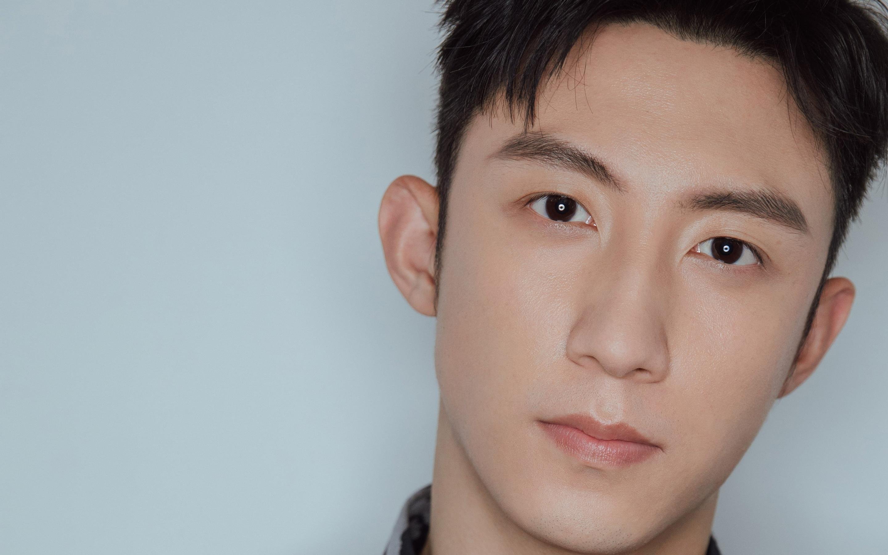 国际特技飞行表演：翱翔蓝天的奇迹，飞行表演特技动作讲解